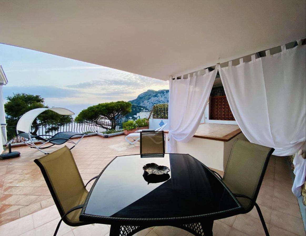 Marvelous Sea View Villa Капри Экстерьер фото