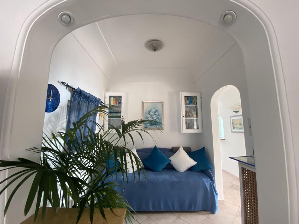 Marvelous Sea View Villa Капри Экстерьер фото