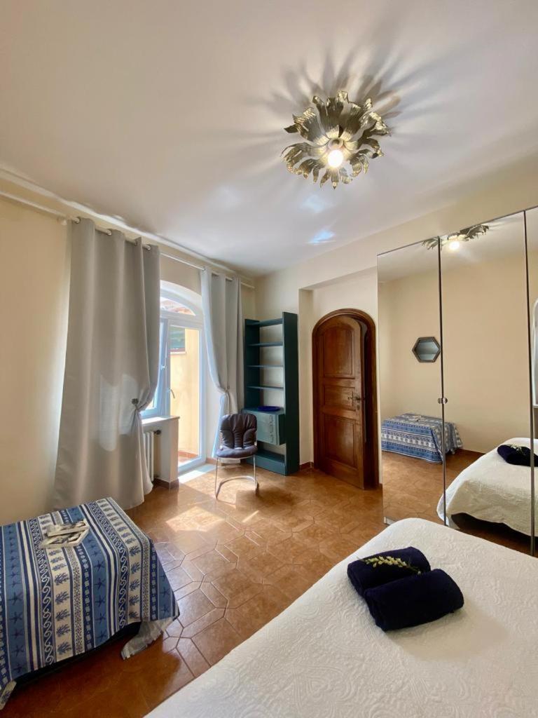 Marvelous Sea View Villa Капри Экстерьер фото
